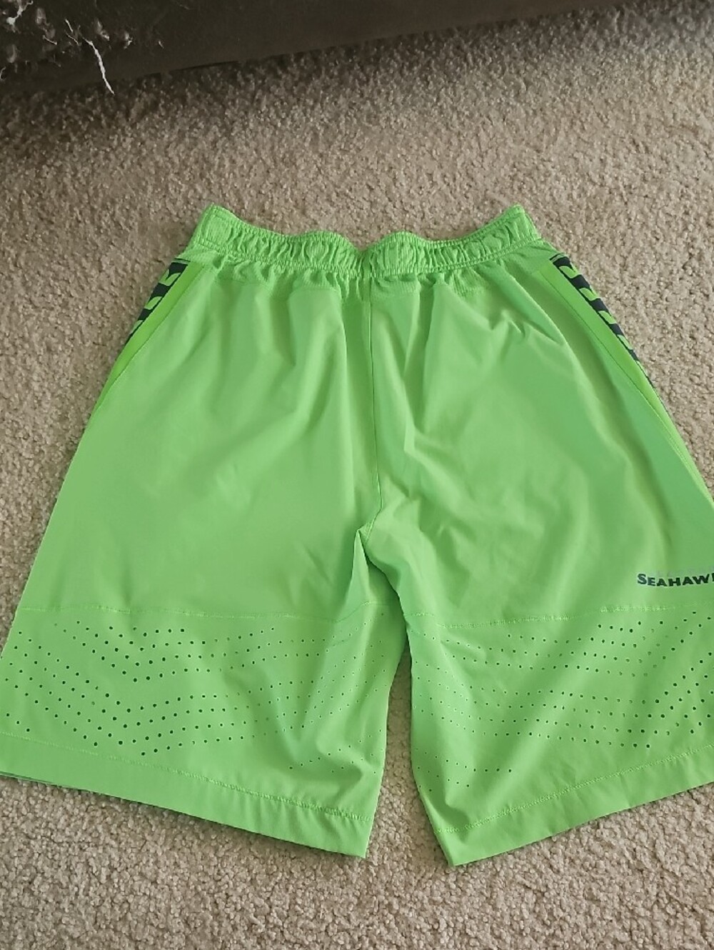 Mens Nike Seattle Seahawks Athletic Shorts Size M - Picture 2 of 2